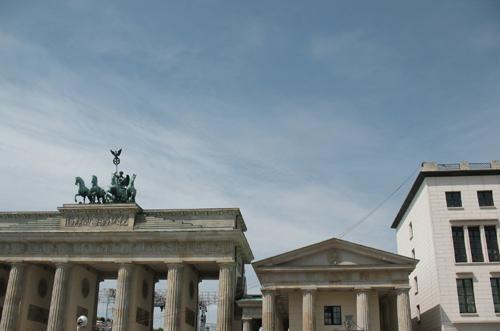 SA | 28.03. | 2 pm | FREE-BERLIN-ARCHITECTURE-TOUR (Paris Square) #freetour #Berlin #architecture