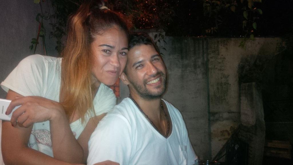 Elmosk_a's tweet photo. Feliz aniversario @PoliGoy 16 años juntos ya! Te amo con el alma. Gracias x tanto http://t.co/CllGb4HHLg
