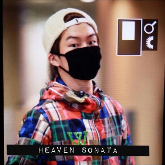 150326 인천공항 #위너 #WINNER #이승훈 😳😳