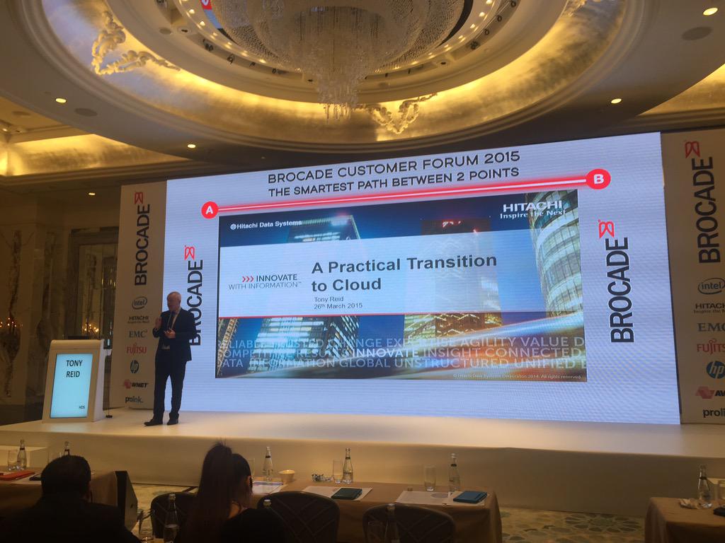 Hitachi_Turkey's tweet photo. Tony Reid talking Cloud Transformation #virtualization #networkfacts #hitachi @Avnet_TR @BRCDEMEA @futuristufuk http://t.co/P0QA5xwrji