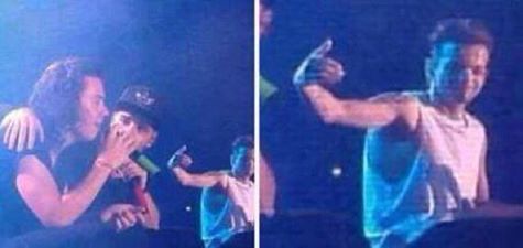 handesbestie's tweet photo. This hurts a lot 😭💔 http://t.co/HXIUO55Sni