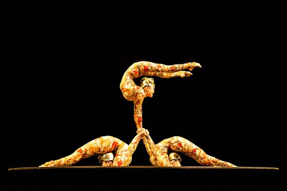 el_pais's tweet photo. El Circo del Sol @Cirque en venta http://t.co/2Hwc21edY8 http://t.co/rkG7DJWhtH