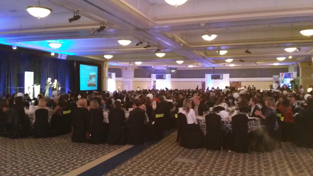 ChefThom_carey's tweet photo. Chefs for UNICEF 2015 great night!! Thanks to my team for a great job @pictoulodge http://t.co/xKmOYcsDCQ