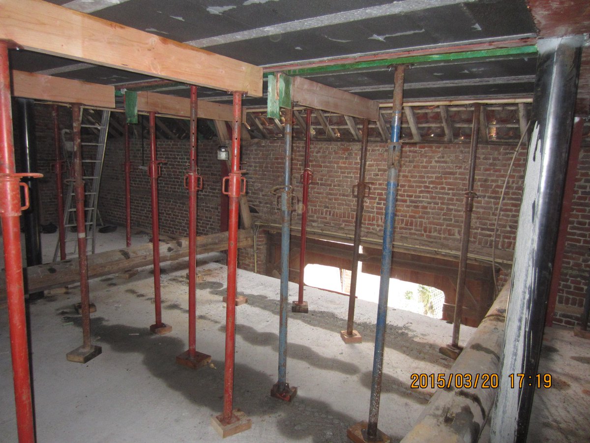 JeanGrell's tweet image. Rénovation complète d'une grange : Préparation et ensuite la coulée de la 2éme dalle de béton