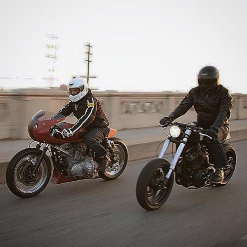 Absolut_Moto's tweet photo. Good and Evil.
#supporttheindependents #thespeedmerchant... #caferacer #custom #motorcycle #lifestyle #brat #wild http://t.co/ZQkTaKUwDU