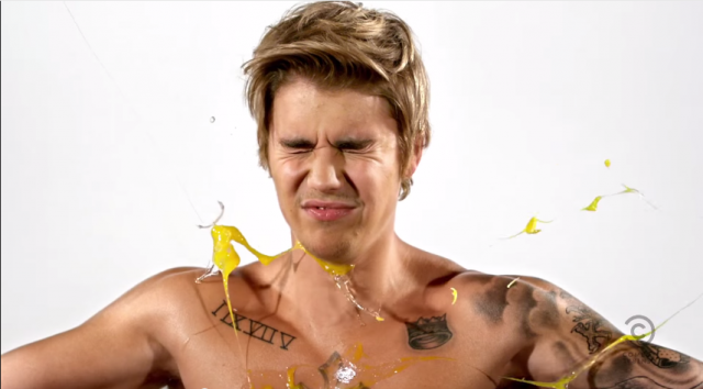 MTVFR's tweet photo. Le "Roast of Justin Bieber" sera diffusé mercredi à 22:20 sur MTV Base (⚠️ Changement d'horaire ⚠️)
#BieberRoast http://t.co/WlPDjWqVDA