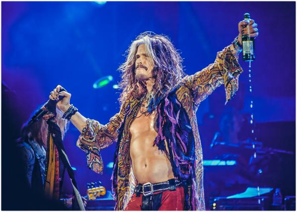 Born this day 26th March Sexy Steven Tyler aged 67 and still got it!! HAPPY BIRTHDAY!! 