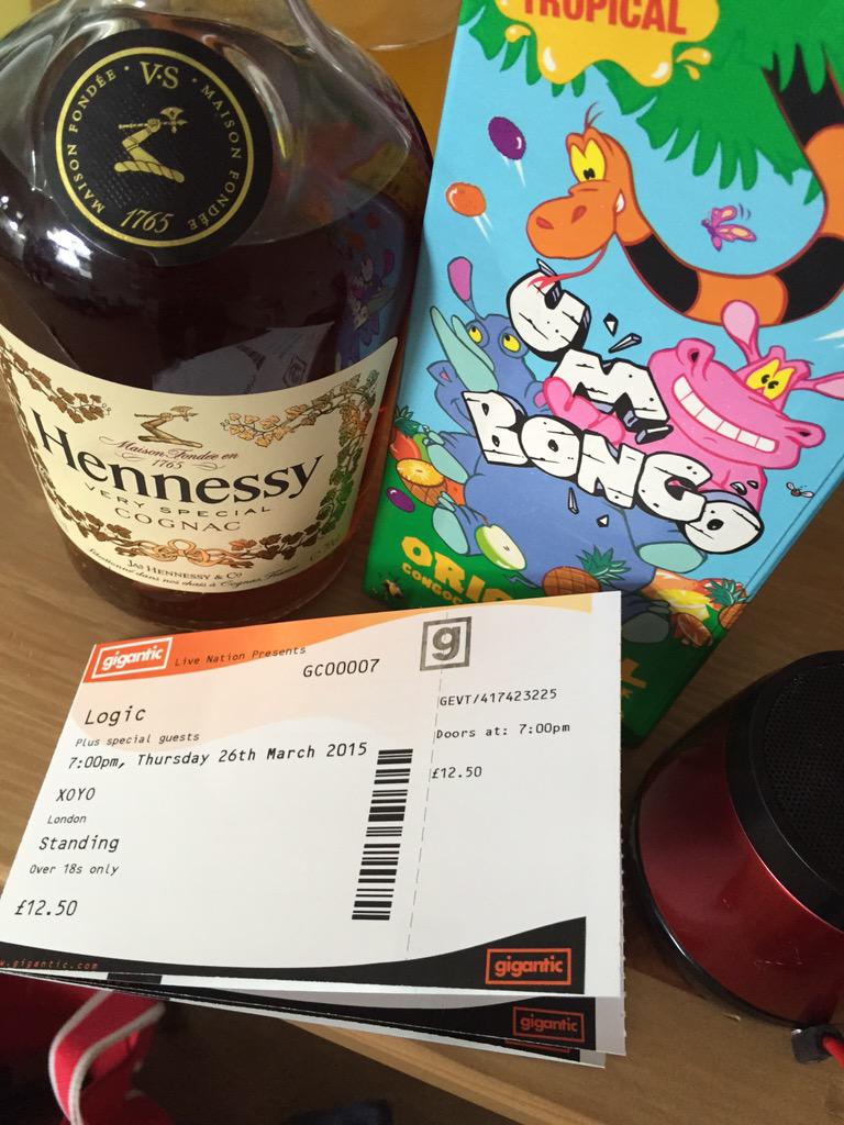 Henney & um bongo is that soul food @Logic301 #UnderPressureTour #xoyolondon