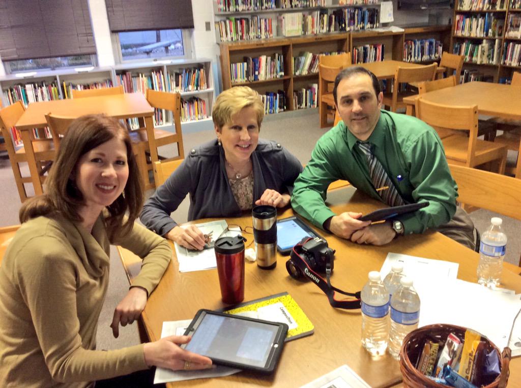 SmithKnights's tweet photo. Learning Twitter with colleagues. @pkoneval @JHartenburg @adrogosch #welcometotwitter http://t.co/g575a5ocEd
