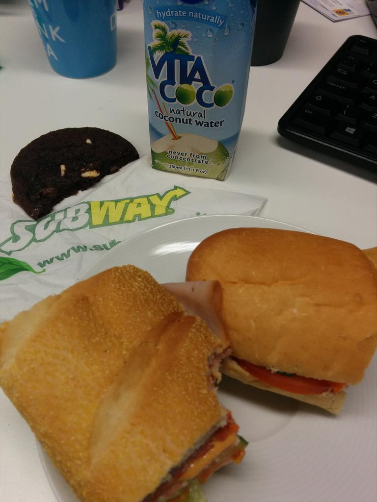 brittanybreslin's tweet photo. Thanks @BelfastGiants for the #SubwayGiantFeed for Team @MassivePR ! #cookiefirst http://t.co/ajLxCdRanH