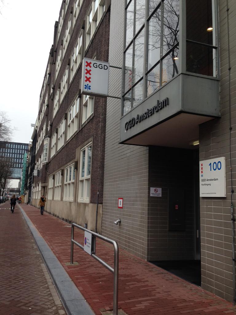 Reiszusters's tweet photo. Dagje bij mijn collega's @GGDAmsterdam op bezoek. De @VenVN schoolt ons bij over uitschrijven v recepten. Benieuwd! http://t.co/6qpX4n9KY8