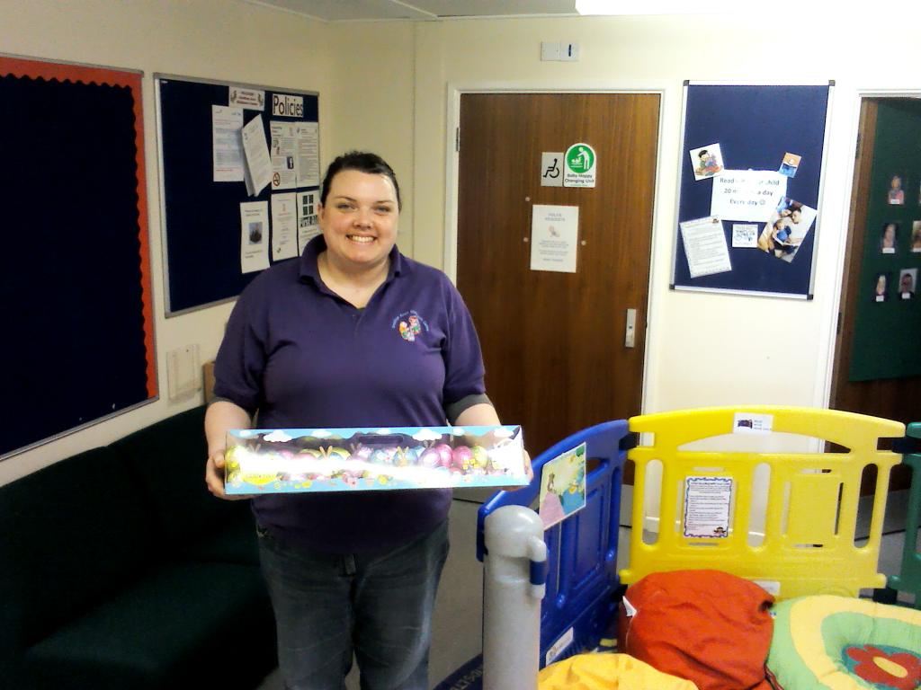 creditontesco's tweet image. Donation for @FOCCC1 Crediton Children's Centre for their decorated egg cups &amp;amp; Egg Hunt
@Tesco_SouthWest
@Em_j_Taylor