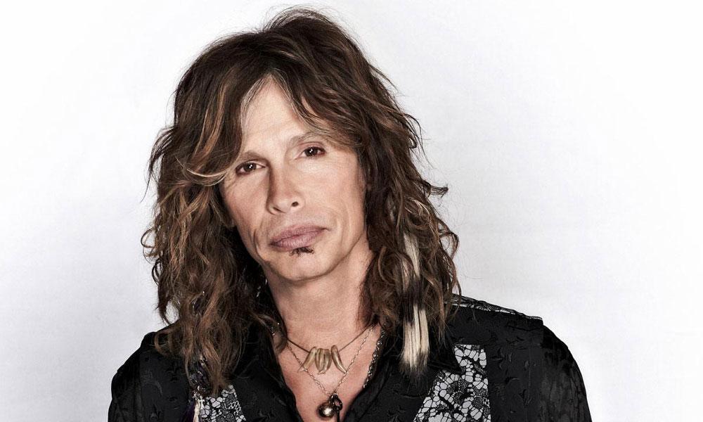 Happy Birthday Steven Tyler (26 marzo 1948): il cantante degli festeggia oggi 67 anni 