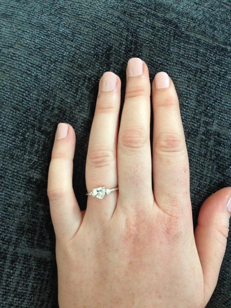 Kateyx's tweet photo. Love my new nail varnish but hate my demented little finger 💅 http://t.co/MVx16sLX5X