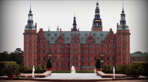 Castle Pics tweet media