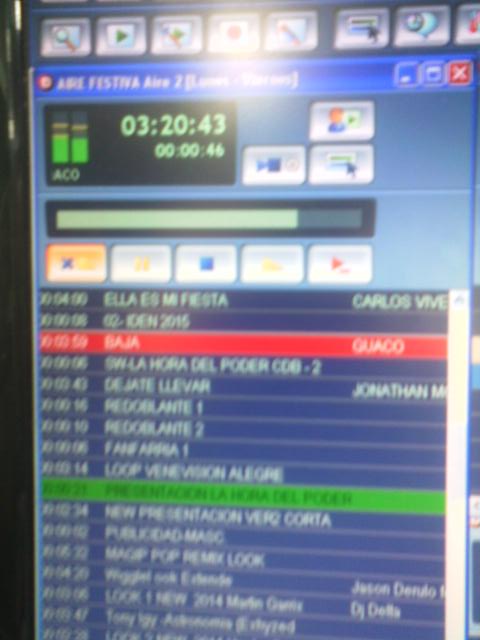 chinomanager's tweet photo. Suena #Baja de @OficialGuaco en la @899festivafm en #LaHoraDelPoder con @pettermix @giovannacgh http://t.co/QOhagf1gZM