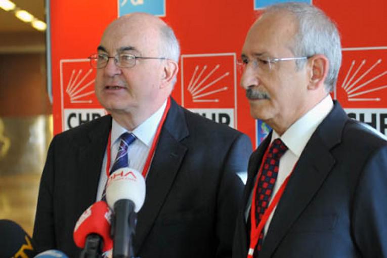 Kemal Derviş CHP’de acikhaber.net/kemas-dervis-c…