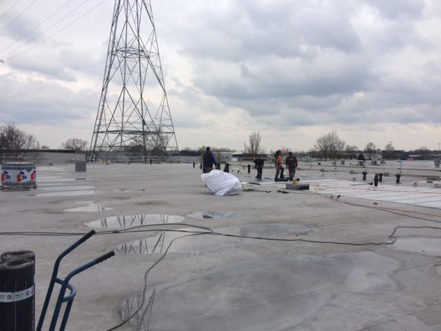 Mannen van #AlleZFlex gaan vol gas in Groningen,gekwalificeerde dakdekkers flexibel en gemotiveerd info@Allezflex.nl