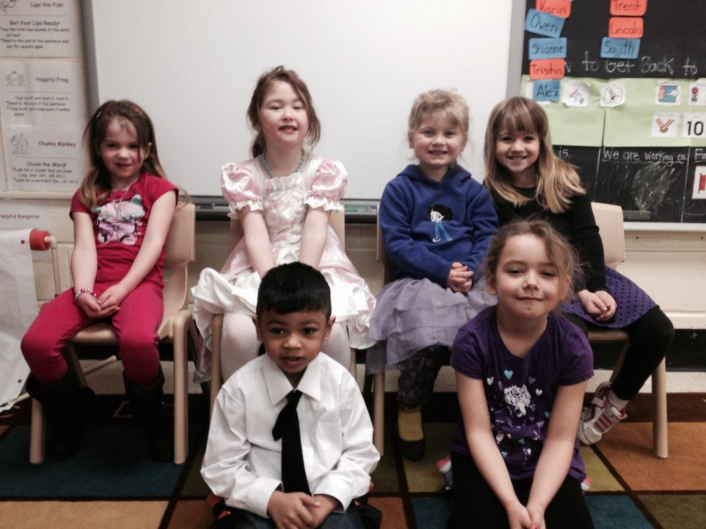 Proud SKs having their Graduation photos taken today!  Say cheese! :) <a href="/GravenhurstPS/">Gravenhurst PS</a> #TLDSBLearns