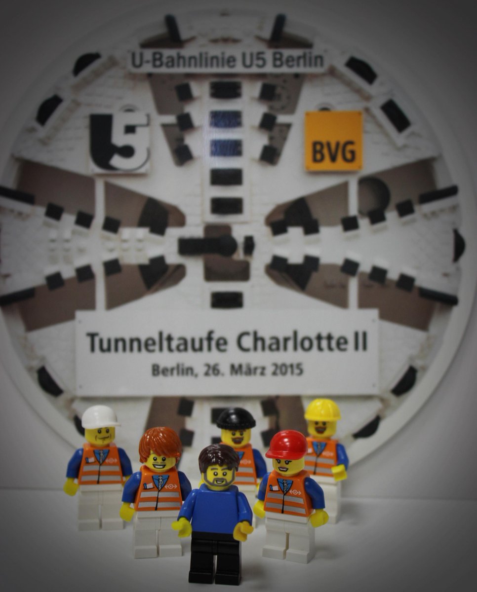 LEGOLAND DC Berlin tweet media