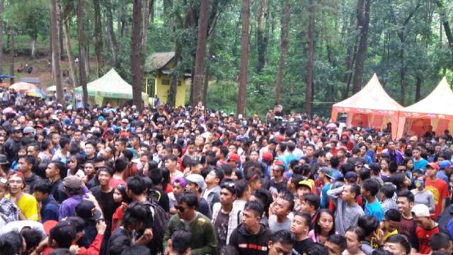 Dan ini kawan2 pecinta reggae ska #banjar_patroman in #reggae_island bareng bro/sist <a href="/ScimmiaSka/">S C I M M I A S K A</a> <a href="/playVreggae/">Play V Reggae</a> dll he