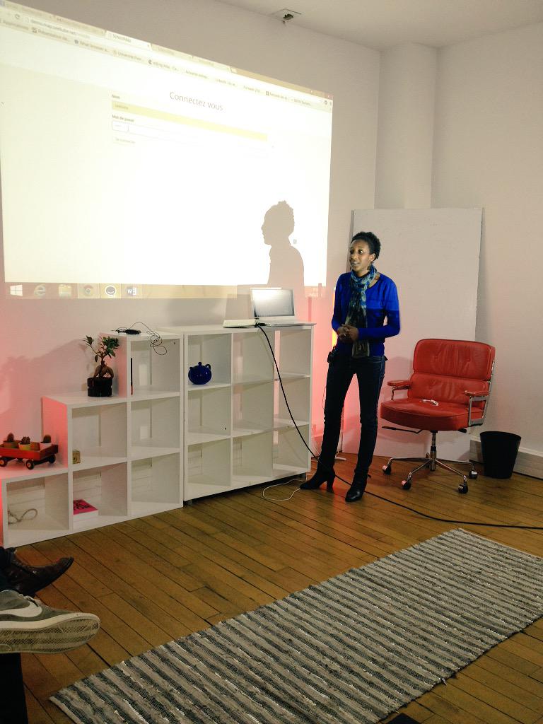 Lewagonparis's tweet image. Deuxième #startup à se prendre quelques droites de la part d'un jury gonflé à bloc, #schoolmap @SeeKube