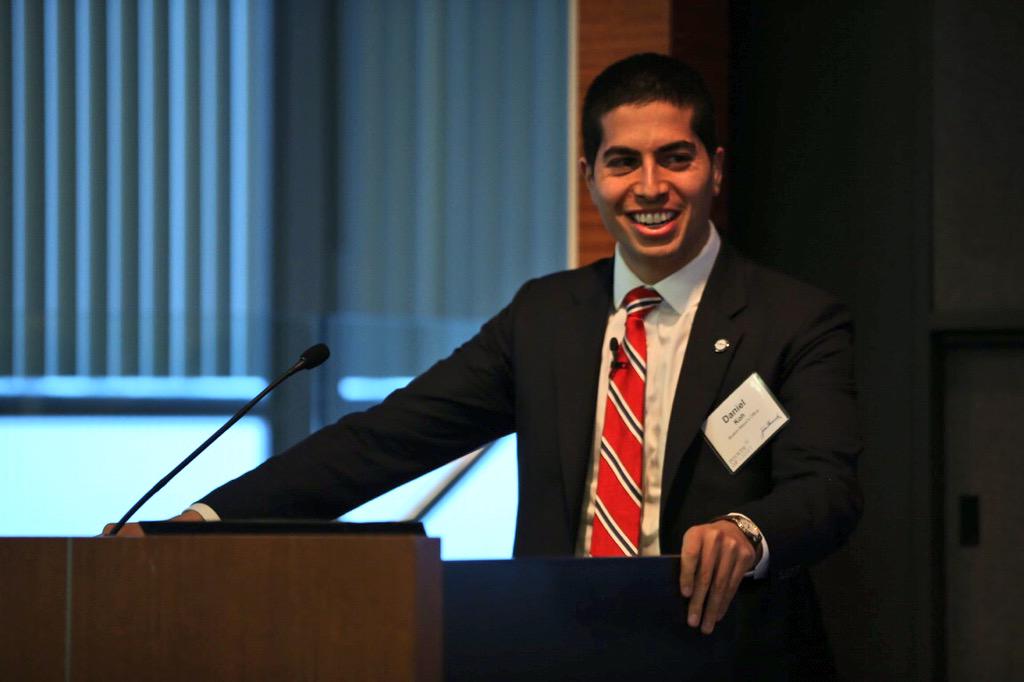 PointsofLight's tweet photo. At #CSCBoston, The City of Boston's @dank discussed using big data to drive social change, using @waze as an example. http://t.co/5gRFfvH9lS