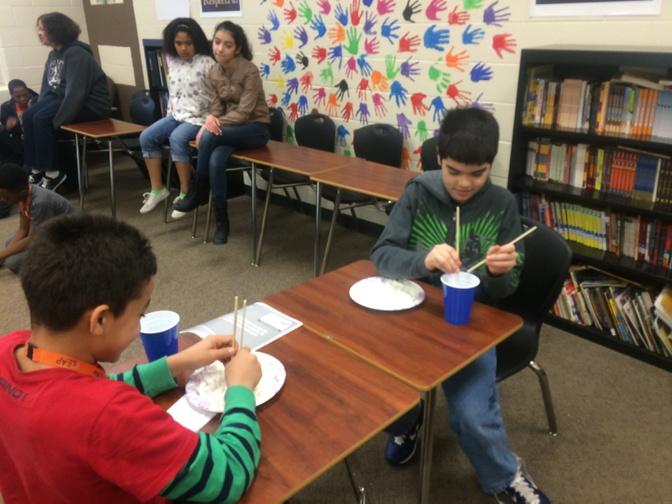 ZooBotLMS's tweet image. Science leap day 2015 #6th #lmsleap @RichlandTwo @LongleafMiddle