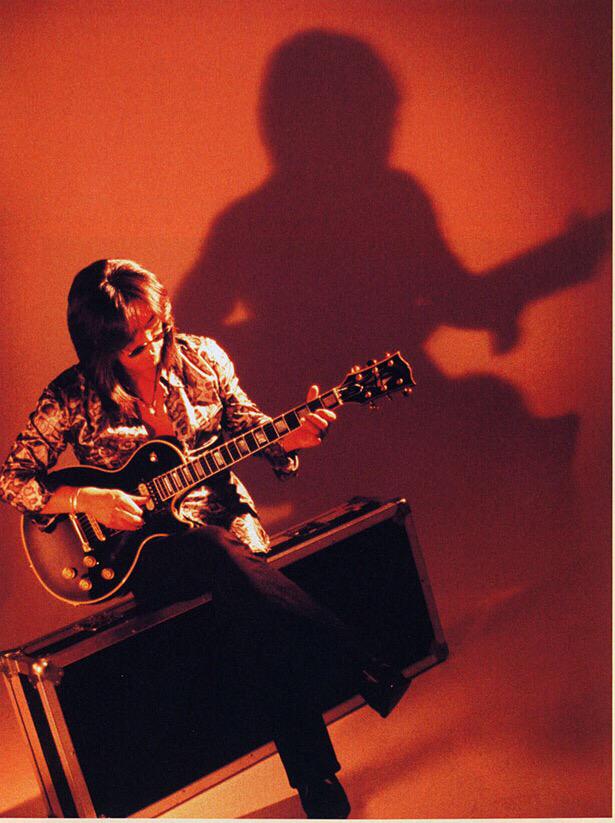 Happy Birthday Dear TAK MATSUMOTO!
You have made me a GUITAR KID!! 