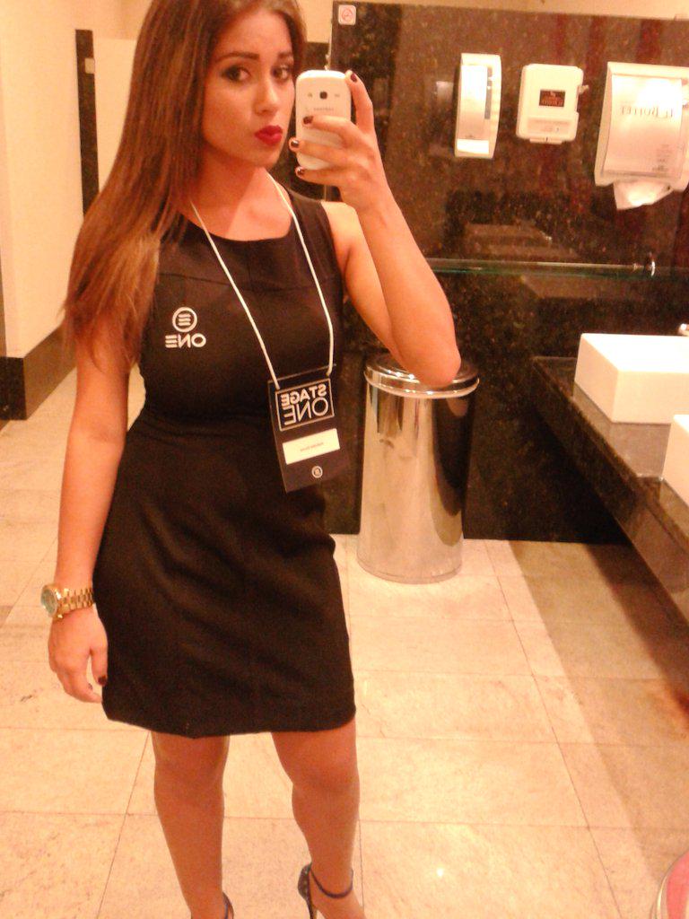 Souzaaa_nath's tweet photo. De ontem! #StageOne #OneNiceExperience http://t.co/fmDGeR9DHx