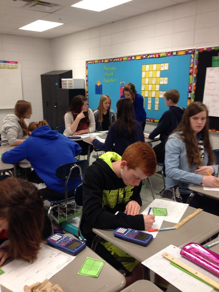 LeonnaILay's tweet photo. Preparing for the test in 2nd period . @BoyleEagles #systemsofequations http://t.co/uXtHmIYxTx