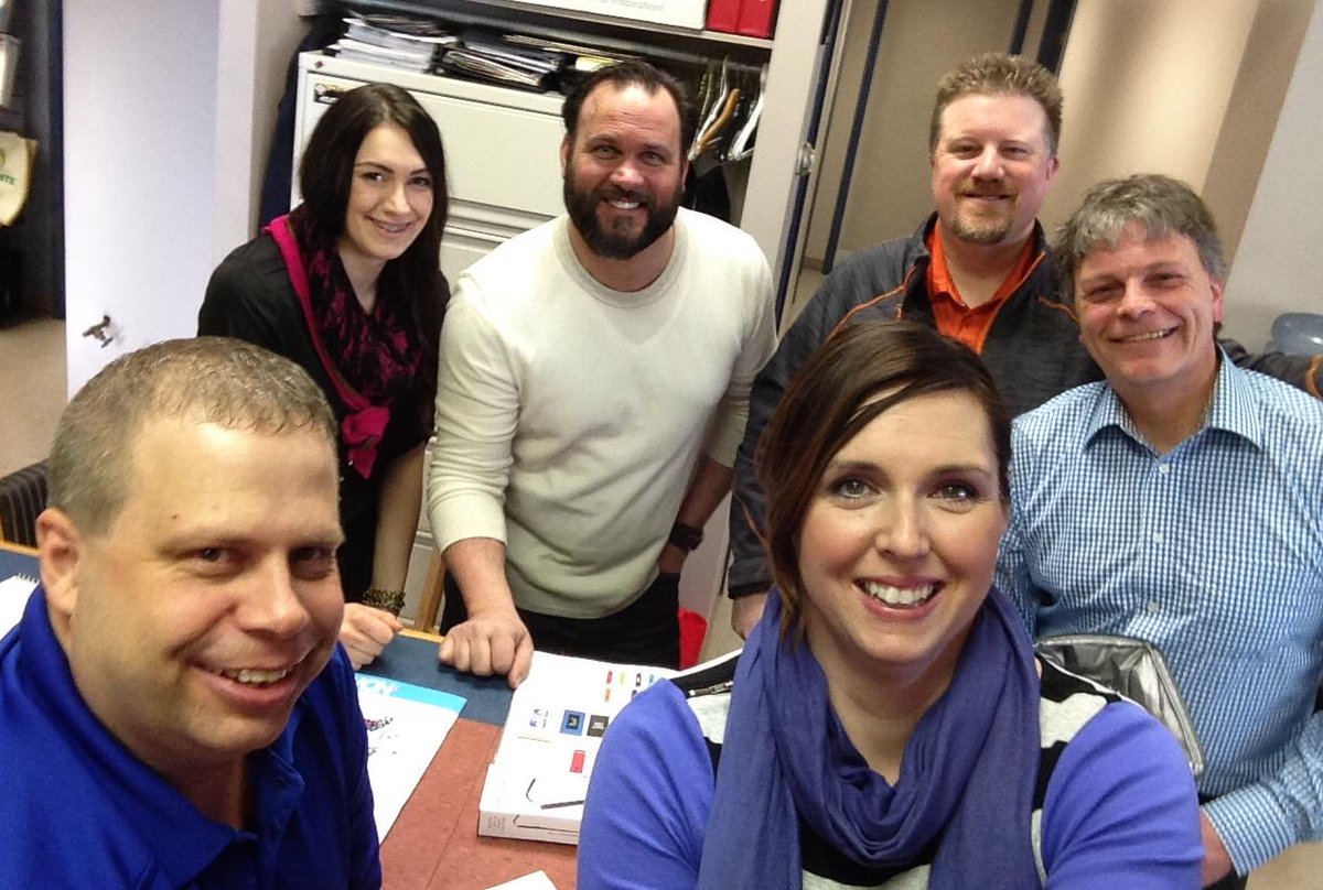Nothing like a good o'l selfie thanks to Tim Schruder &amp; bringing us a selfie stick @debcomarketing #reallygoodlookin