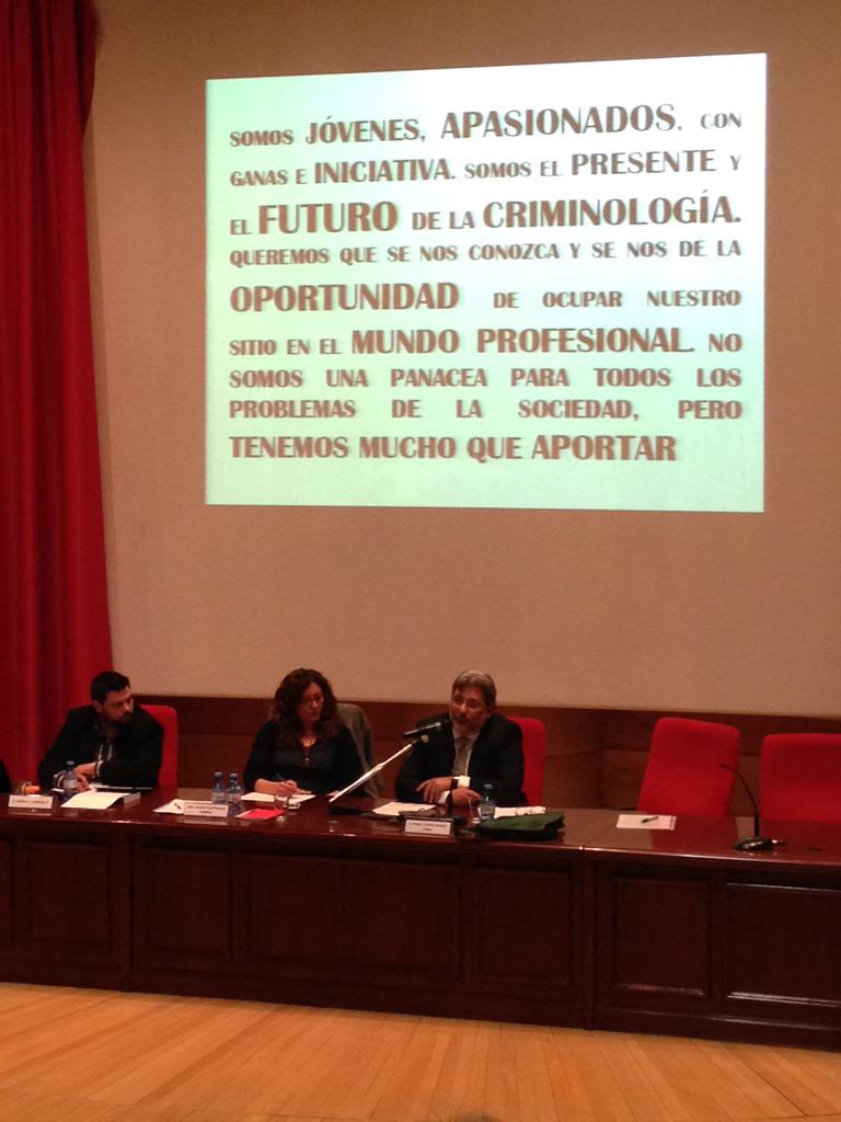 8ErikaSC's tweet photo. Construyendo un futuro laboral #lovecrimi http://t.co/lne5KfqsxE