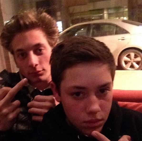 shamelessspics's tweet photo. Jeremy Allen White &amp; Ethan Cutkosky http://t.co/lJVUuEbD5I