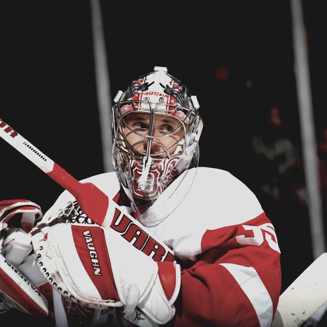 Happy birthday Jimmy Howard! Let\s get a win tonight.  