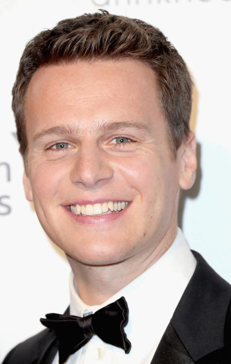 Happy Birthday Jonathan Groff 