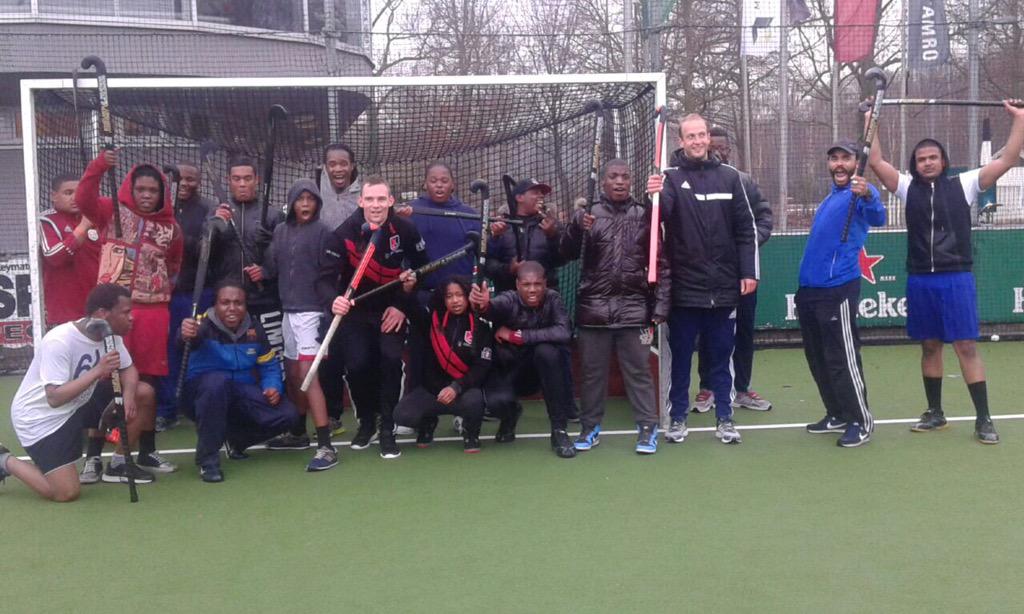 Regen geen spelbreker <a href="/J_Die_K/">Jongerendiehetkunnen</a> <a href="/Mir_co/">Mir_co_fra_nk</a> <a href="/AHBCAmsterdam/">AH&BC Amsterdam</a> #partnervandetoekomst <a href="/AA_Foundation/">AA_Foundation</a>