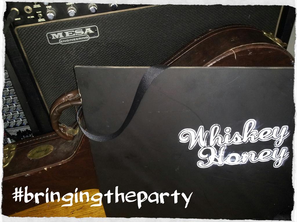 WhiskeyHoney's tweet photo. Are ya ready @UptownSaloonECU ? Here comes the party! Greenville, NC! TONIGHT! #BRINGINGTHEPARTY #beer #getitloud http://t.co/F6AxxvDkCj