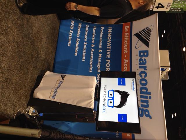 ZebraTechnology's tweet image. Experience #SupplyChainGeek with @barcodinginc at #Promat2015! Love the glasses!