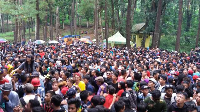 #2 masih di #banjar_patroman in #reggae_island with bro/sist <a href="/ScimmiaSka/">S C I M M I A S K A</a> <a href="/playVreggae/">Play V Reggae</a> ...