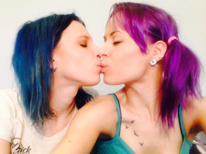 Orisay’s pics and videos