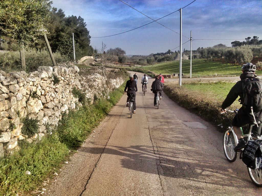 E finalmente si pedala nel sole perché senza... che Puglia é?:))) ci mancava! #bikeitria #cicloturismo <a href="/InsidePuglia/">Inside Puglia</a>