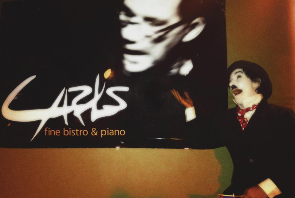 CarlisMusic's tweet photo. Tonight at @CarlisBistro Carli Muñoz on #piano #livejazz and #finedining http://t.co/9lvP5dbZCG