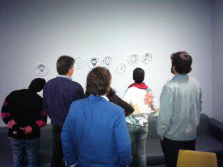 D_ComercioCC's tweet photo. Ya estamos metidos con el taller de #cocreación en #gastroturismo, promete ser una tarde productiva! Con @alejalme http://t.co/so1D1VWYSM