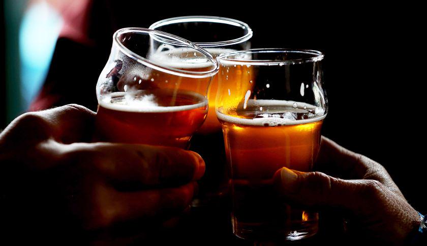 CraftBeerTime's tweet photo. Foreign Markets Thirsty For America's #CraftBeer http://t.co/cdyfF7xbDH http://t.co/WikahiXyv7