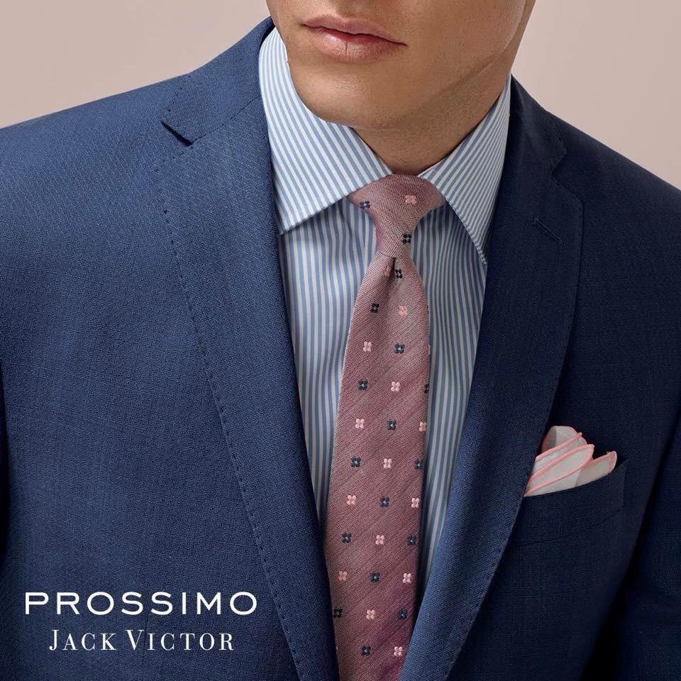 JulesDemers's tweet photo. Branchez-vous à @M1051049FM pour entendre les conseils mode habit pour homme de @JackVictorStyle! http://t.co/YJpGmjjL2M