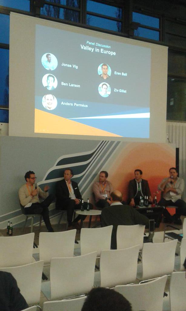 BusinessSweDEU's tweet photo. Swedish companies present at #vib15 - pitch by @vamos and panel discussion with @agreement24 and @bambuser http://t.co/YeTS7VxjXs