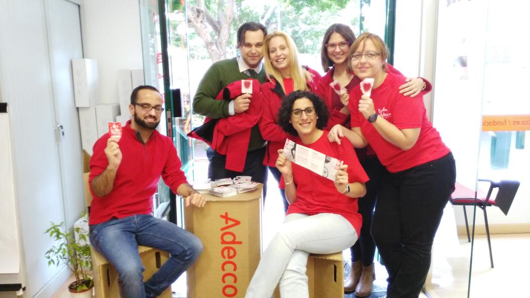 PradoAB's tweet photo. #RedGeneracionAdecco #AdeccoStreetDay Parte del equipo redgeneracion AdeccoTenerife Ayudando en tu búsqueda de empleo http://t.co/clnmA9b3eZ