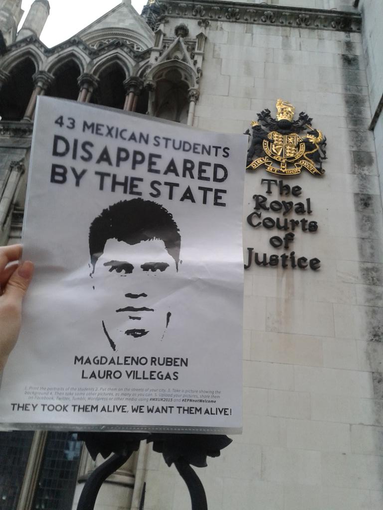 UclPen's tweet photo. 6 months on the 43 missing students of Mexico still need justice. #MXUK2015 #StudentPenforAyotzinapa @englishpen http://t.co/VKBaEWhBmw