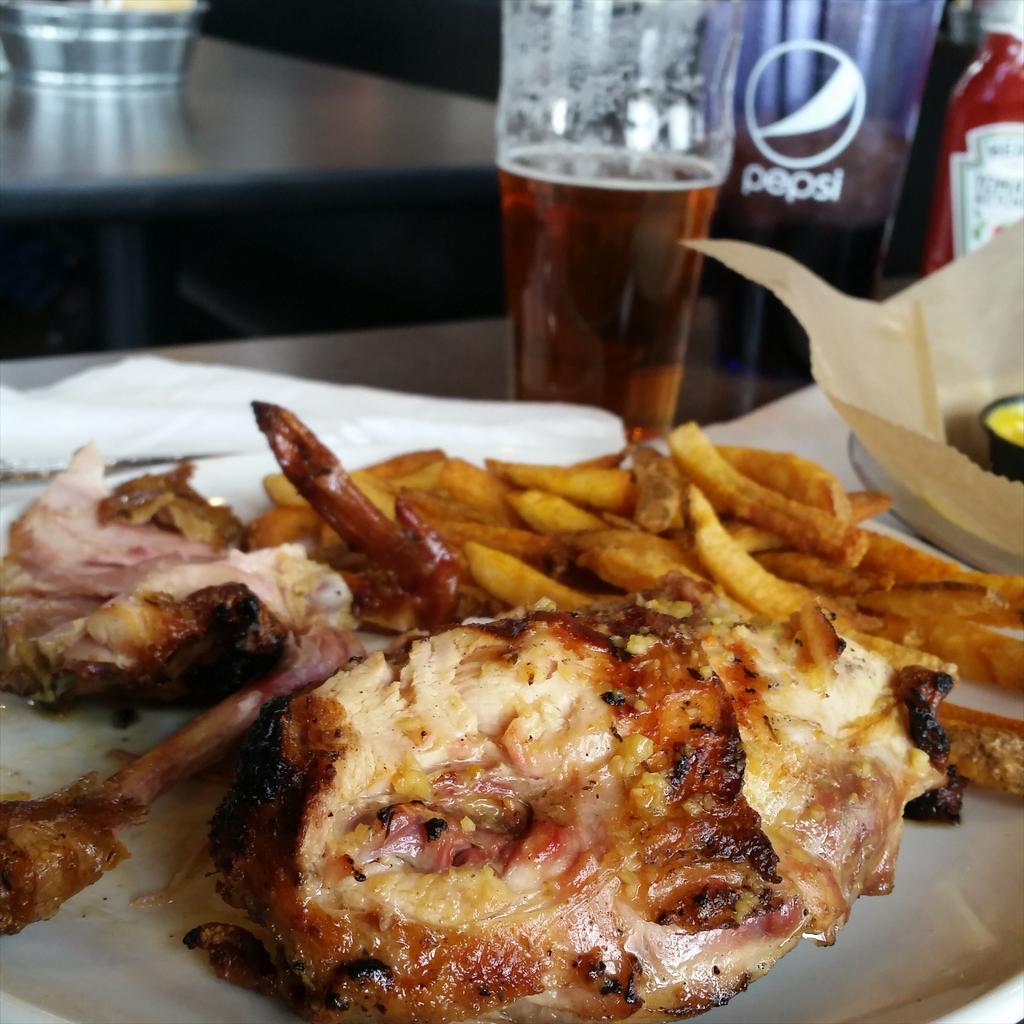 MiBrews's tweet photo. @ #brownironbrewhouse enjoying #beercanchicken and an ever so enjoyable #ControversiALE by @shortsbrewing #craftbeer http://t.co/MYFiHKZ9Hy